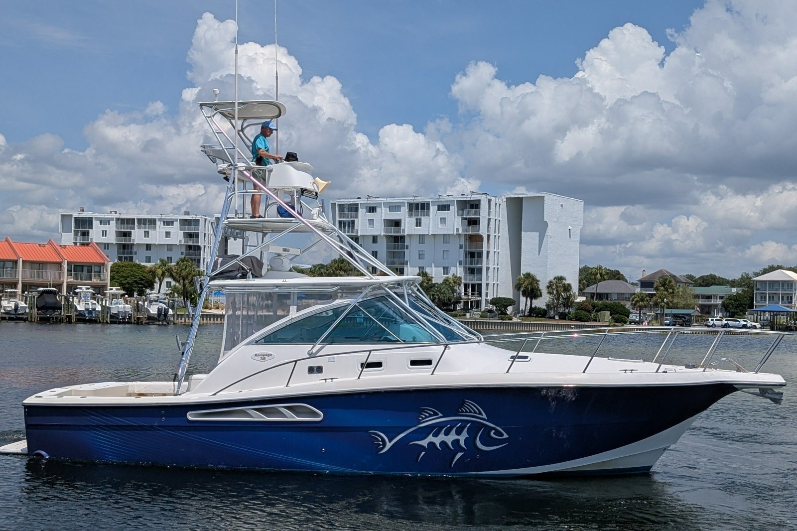 2005 Rampage 38 Express