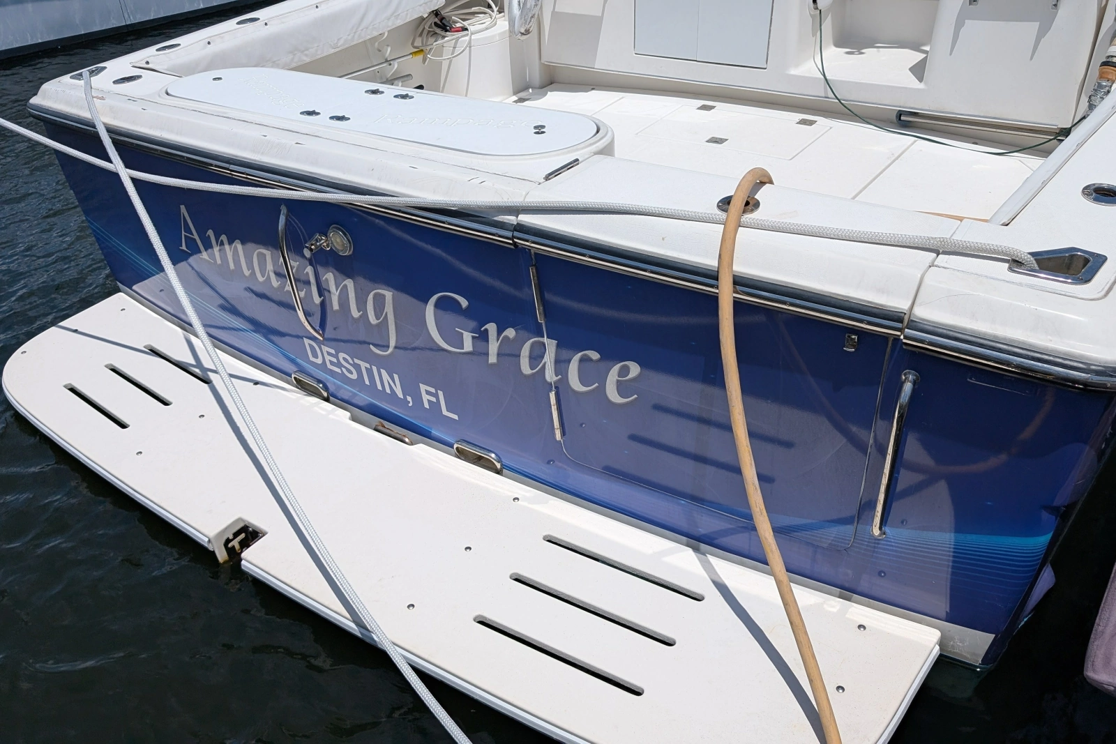2005 Rampage 38 Express