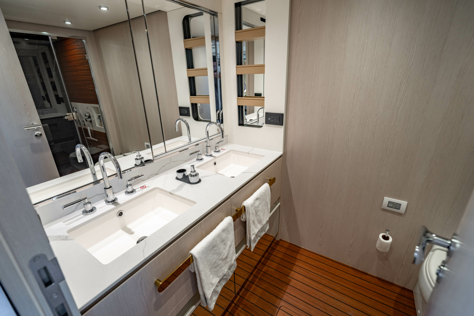 2025 Azimut FLY 78