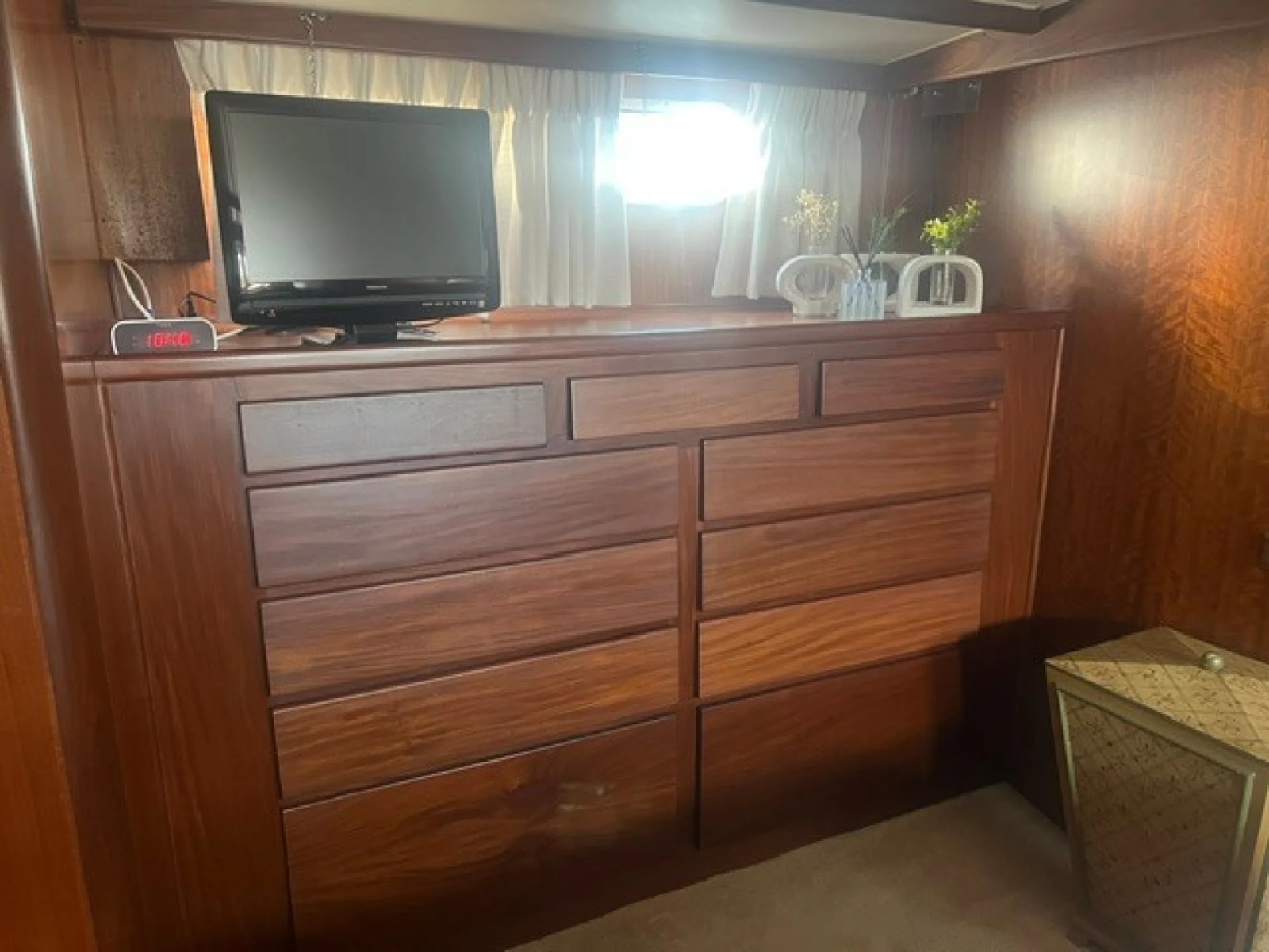 1972 Hatteras 58 Yacht Fish