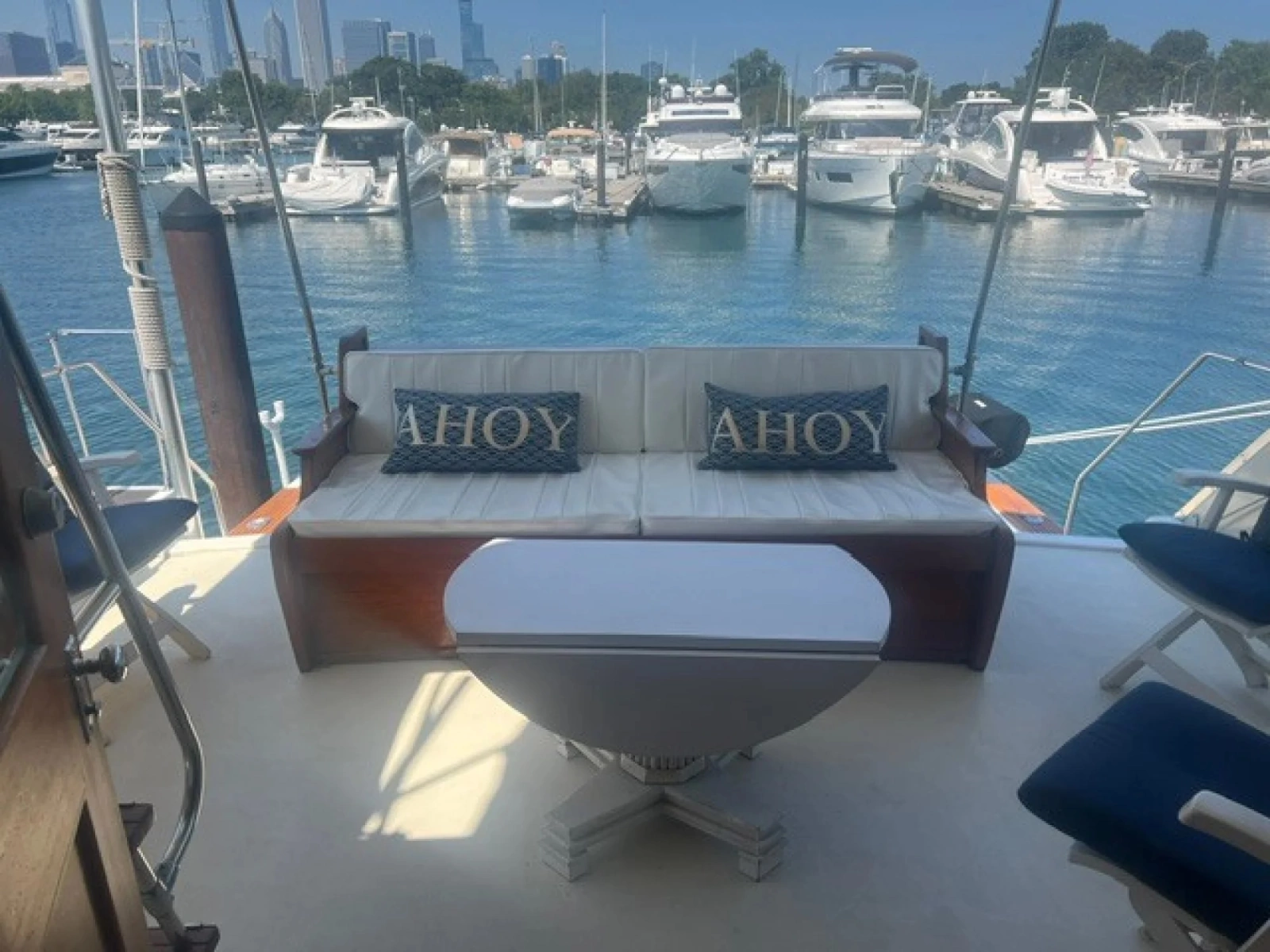 1972 Hatteras 58 Yacht Fish