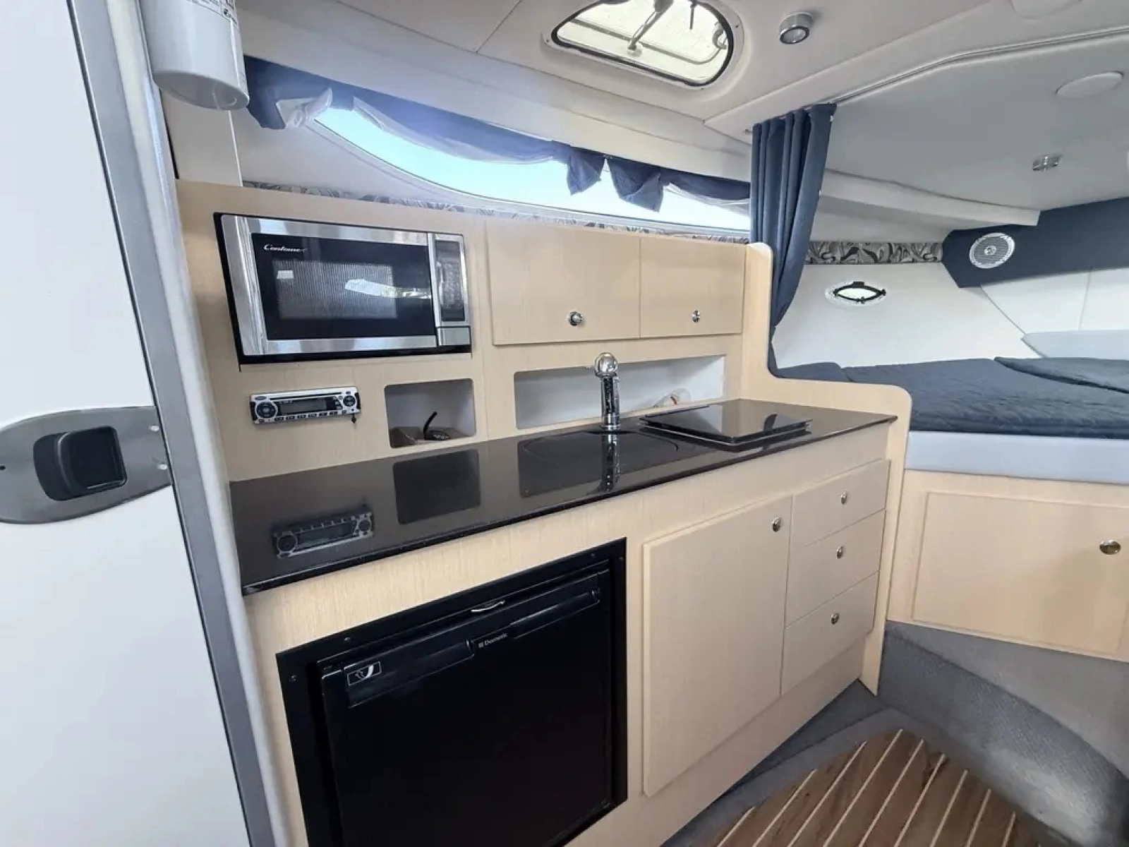 2011 Bayliner 315 SB