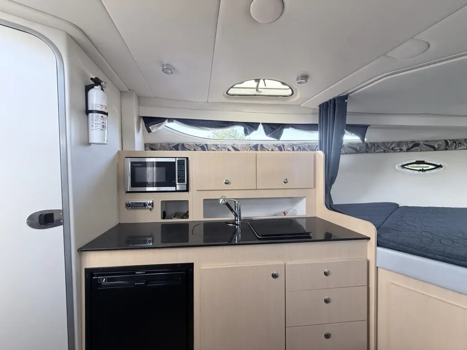 2011 Bayliner 315 SB