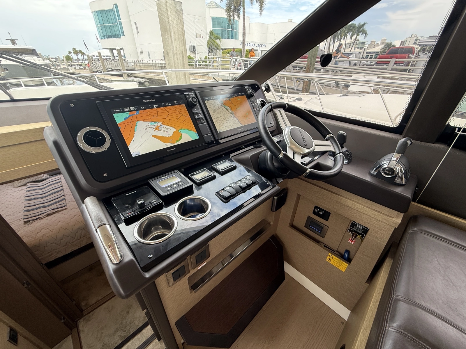 2018 Prestige 460