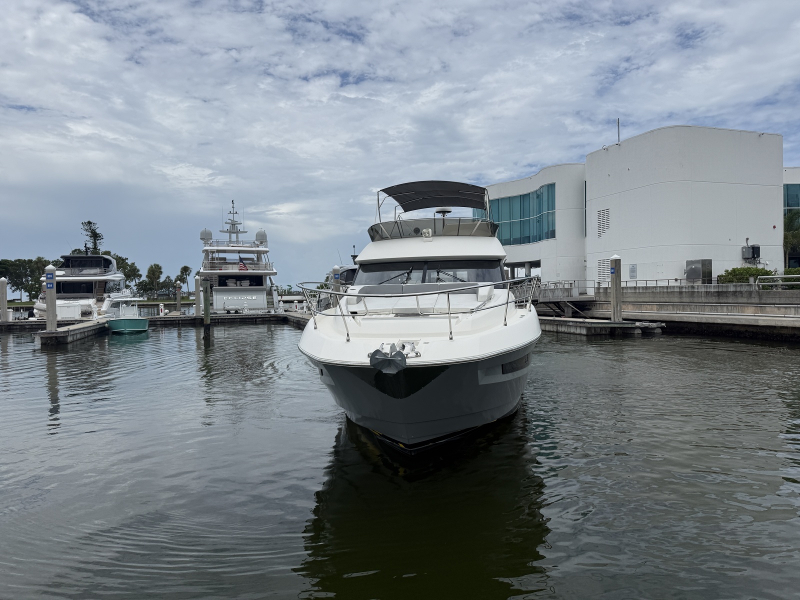 2018 Prestige 460