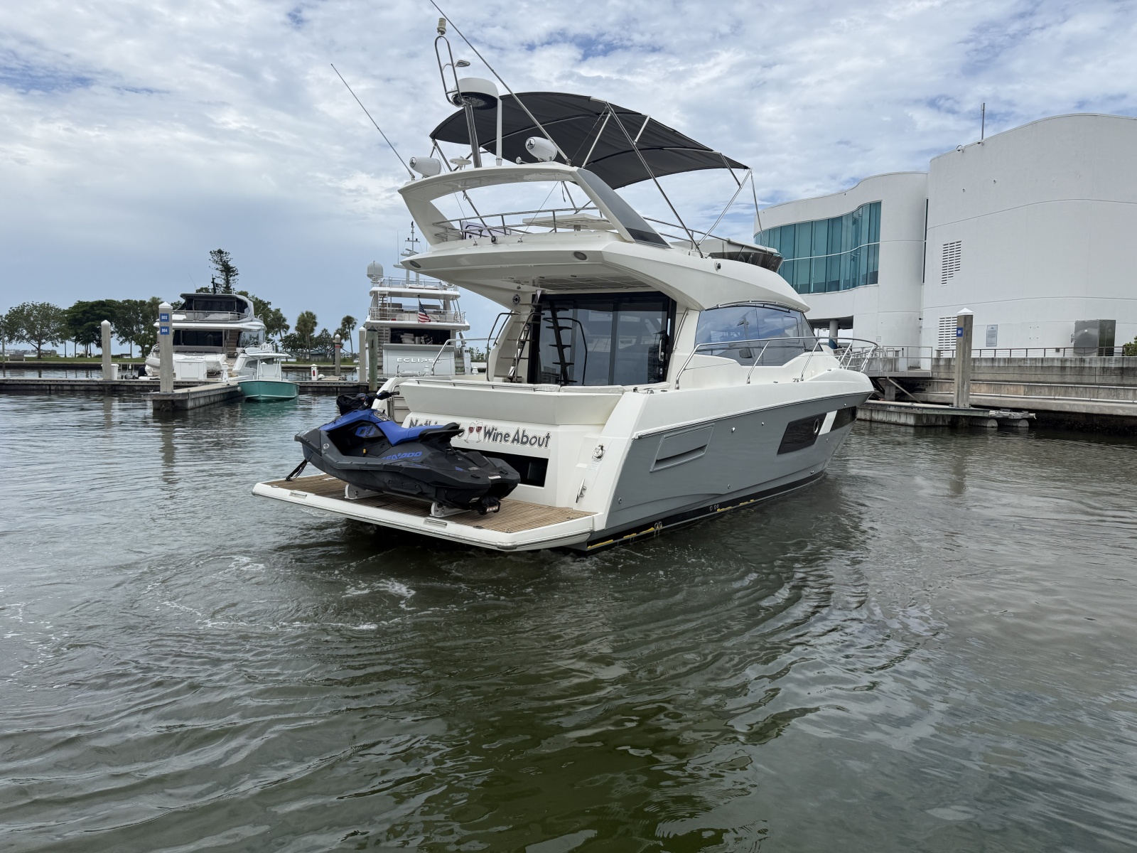 2018 Prestige 460