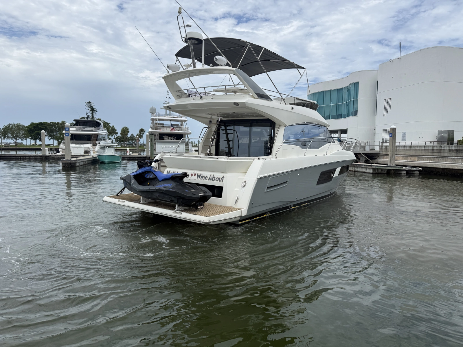 2018 Prestige 460