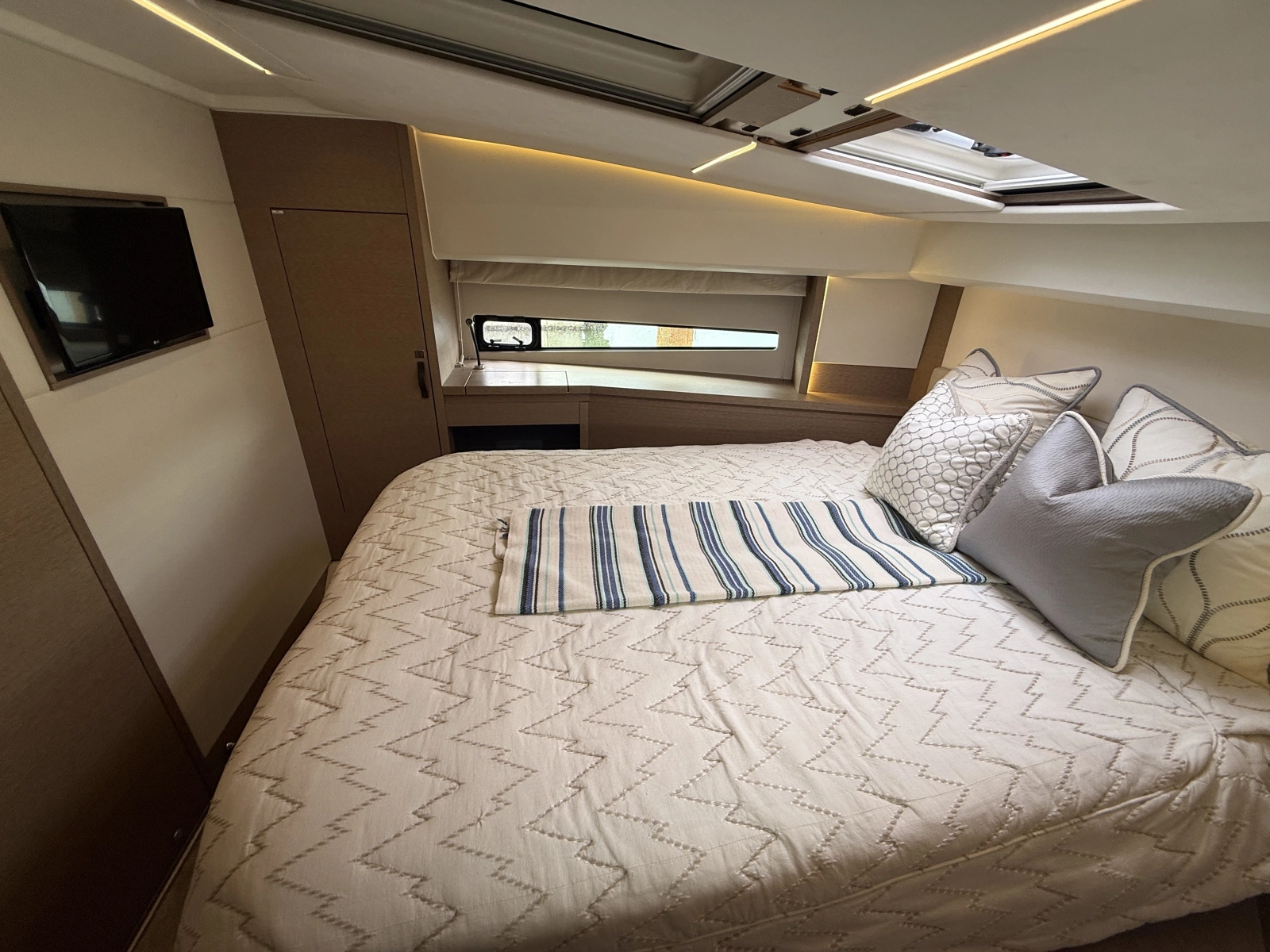 2018 Prestige 460