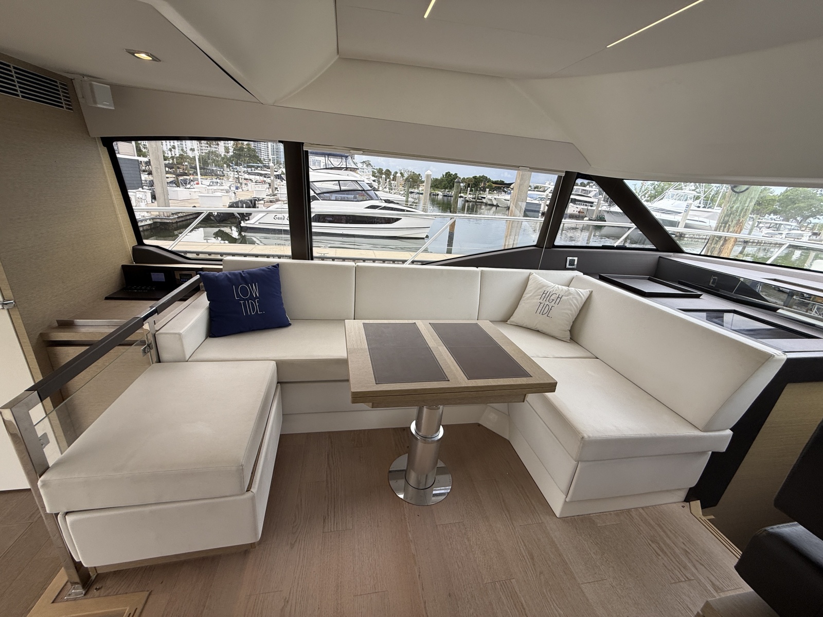 2018 Prestige 460