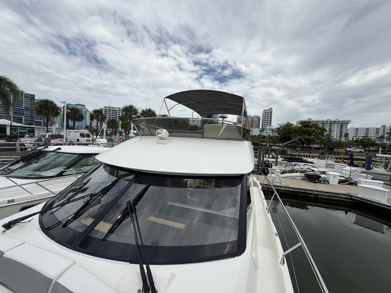 2018 Prestige 460