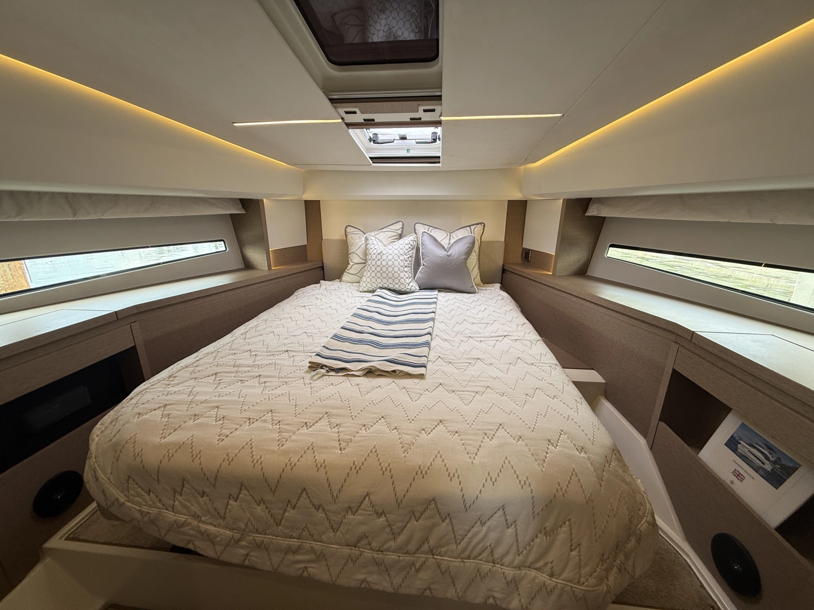 2018 Prestige 460