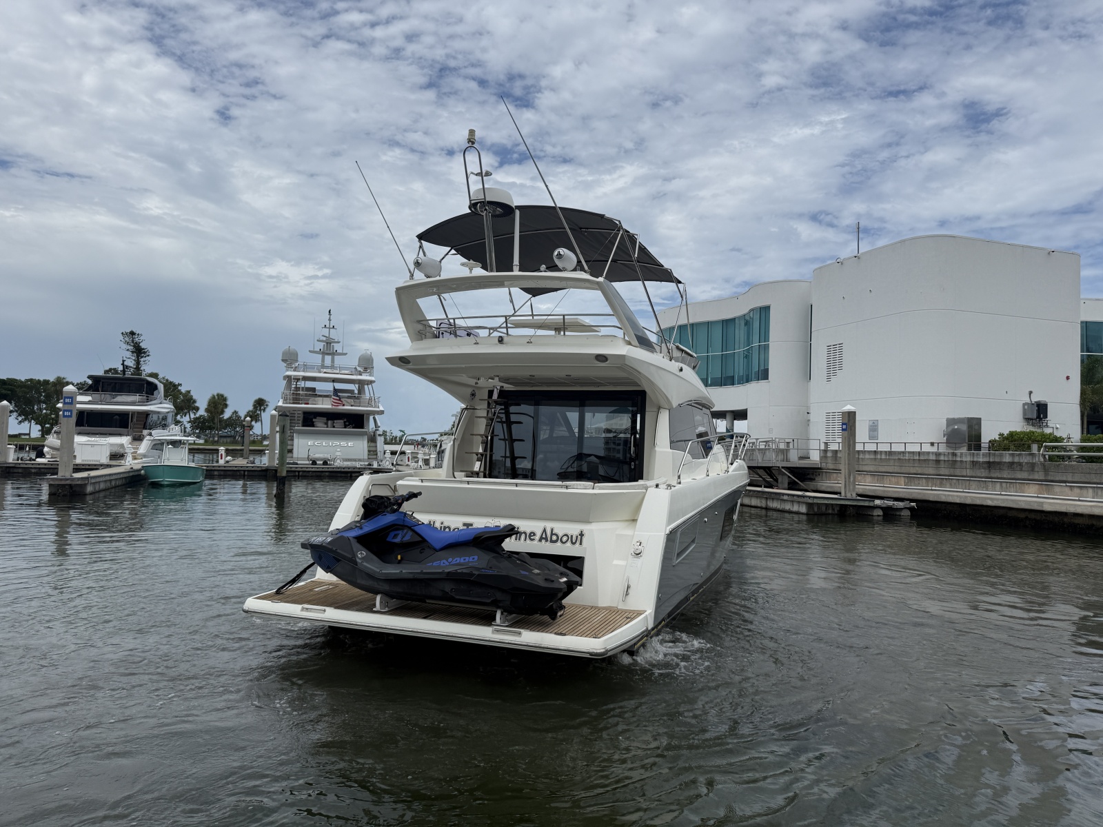2018 Prestige 460