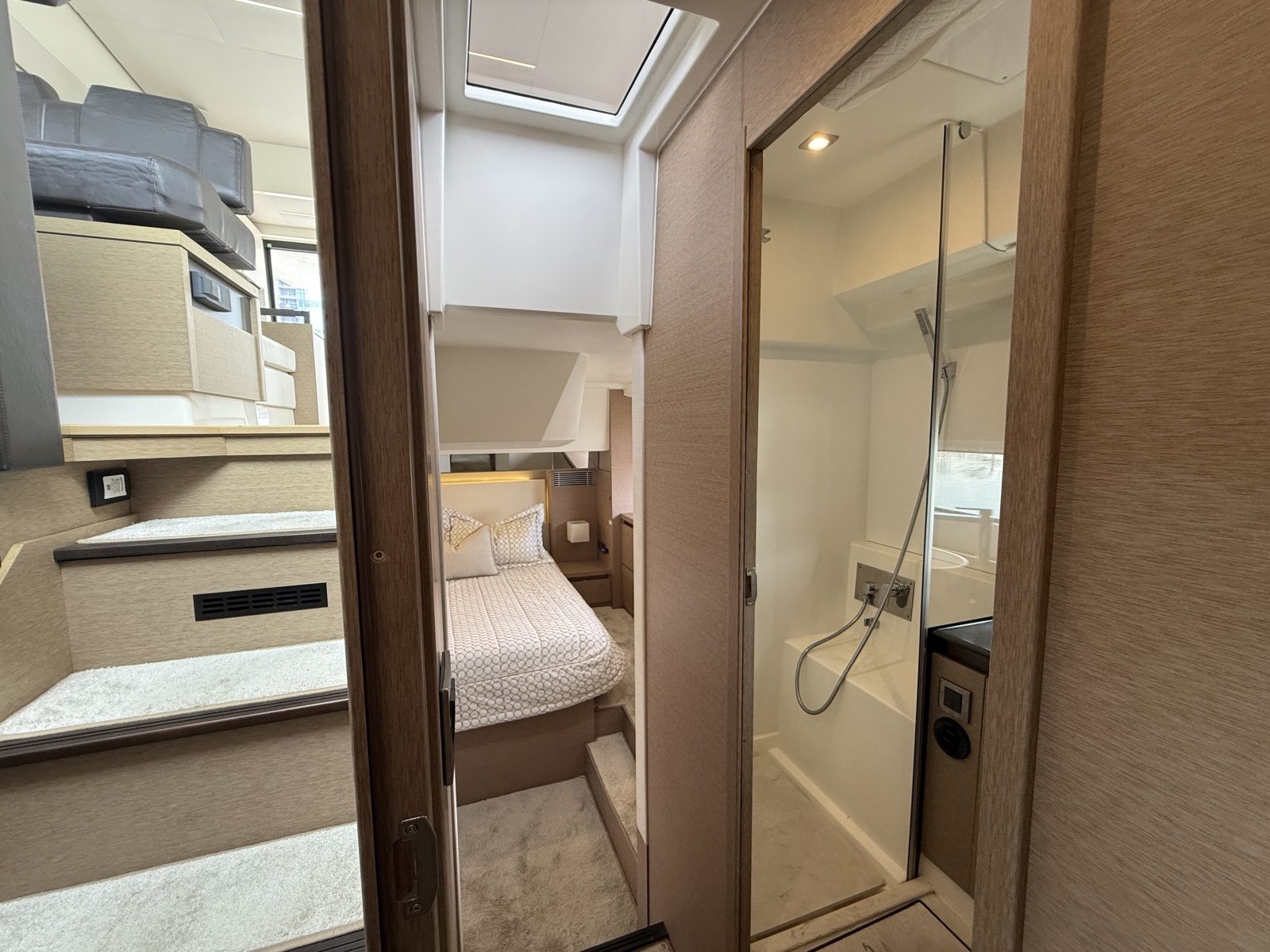 2018 Prestige 460