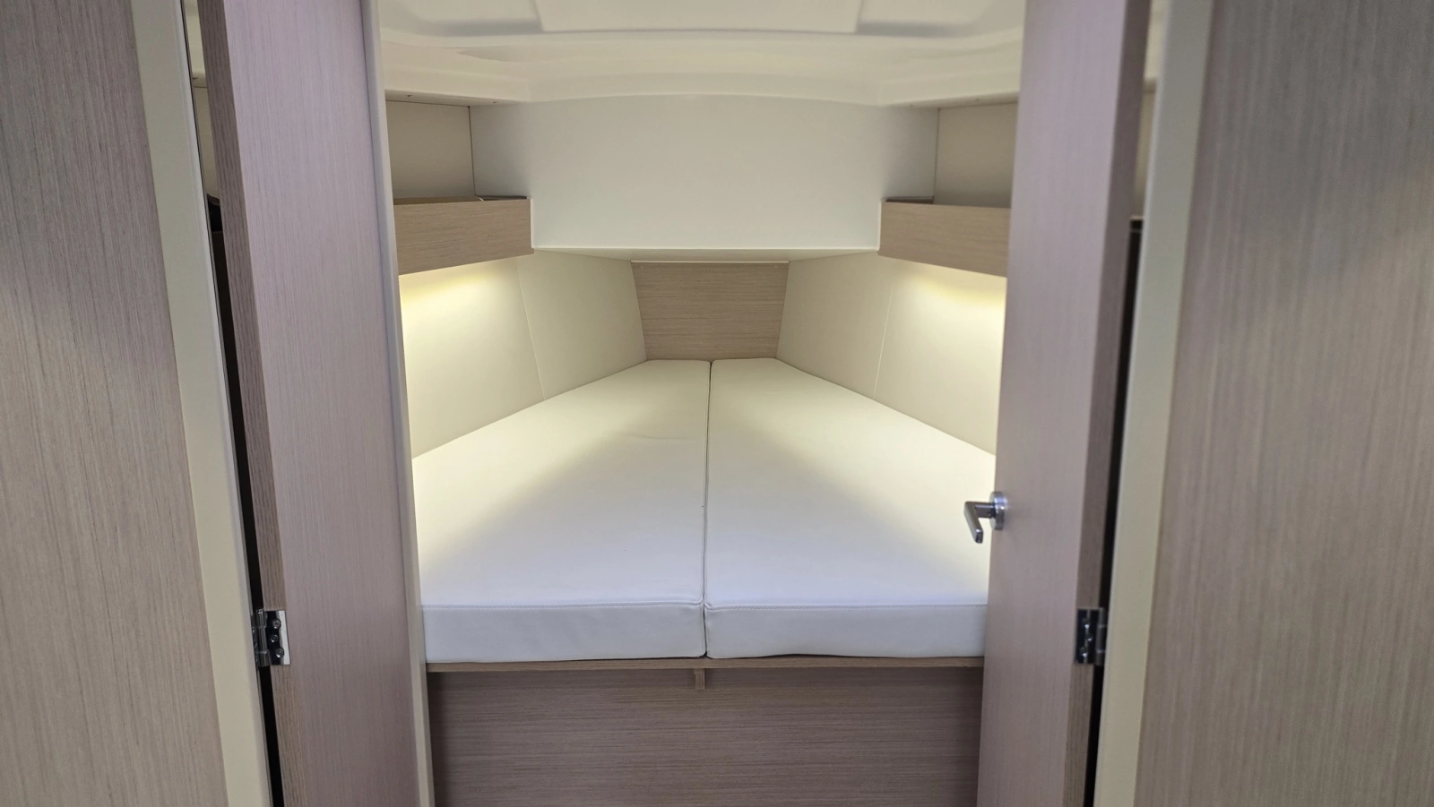 2023 Beneteau Oceanis 30.1