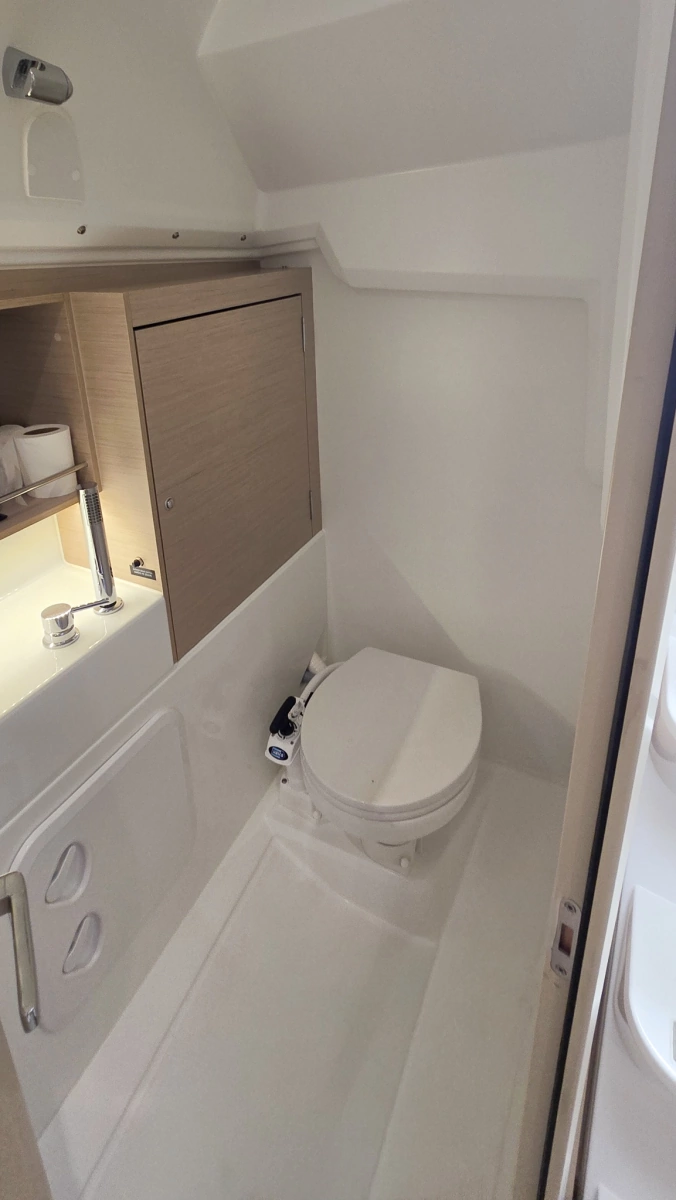 2023 Beneteau Oceanis 30.1