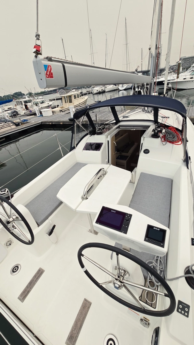 2023 Beneteau Oceanis 30.1