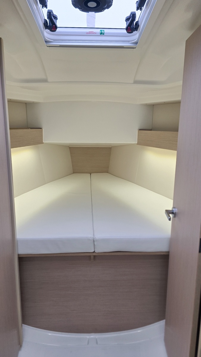 2023 Beneteau Oceanis 30.1