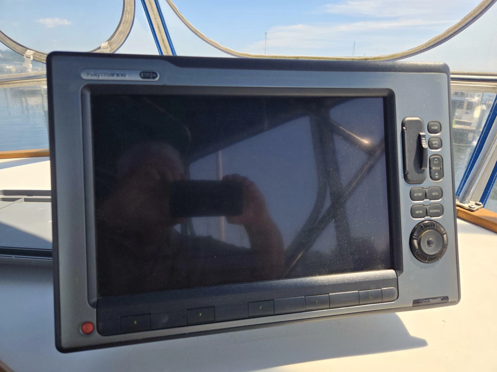 1983 Grand Banks Classic