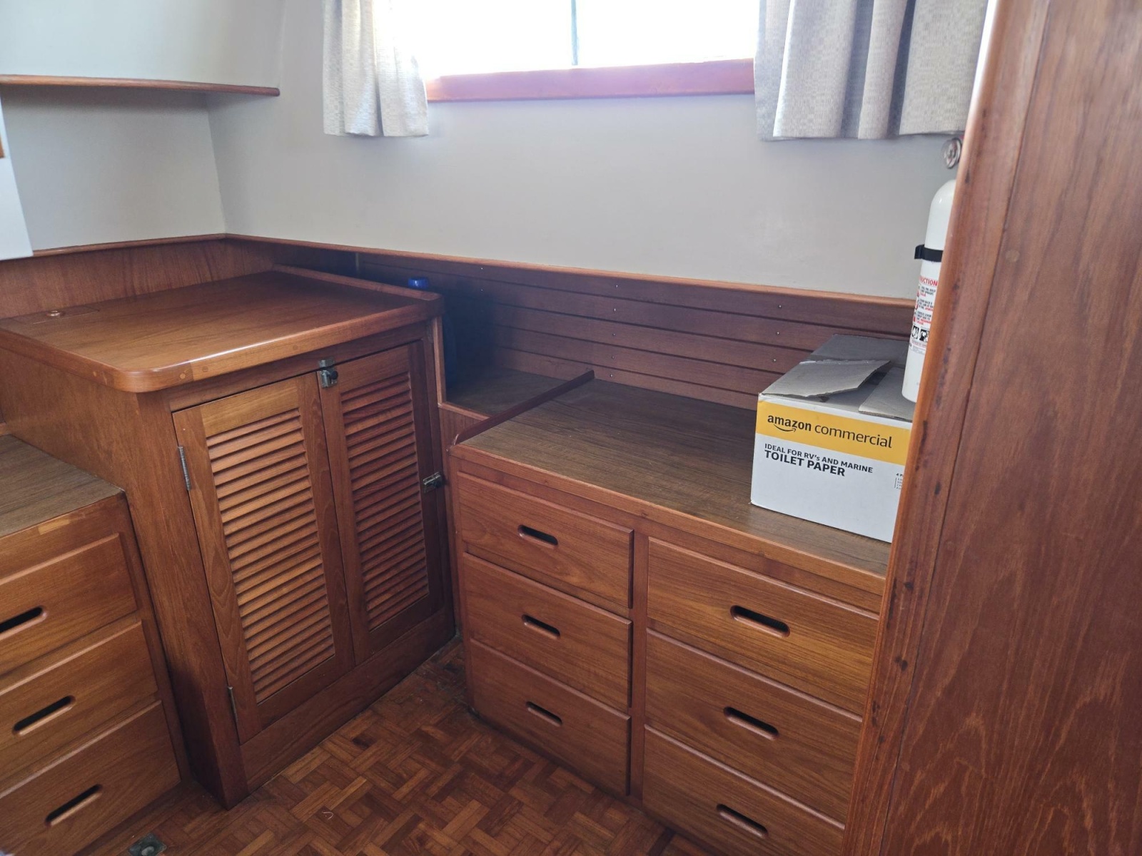 1983 Grand Banks 42 Classic