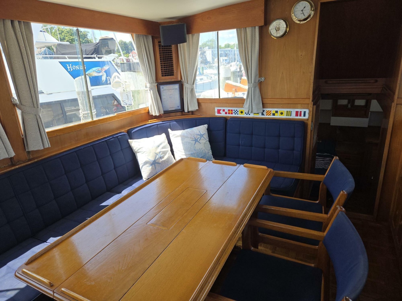 1983 Grand Banks 42 Classic