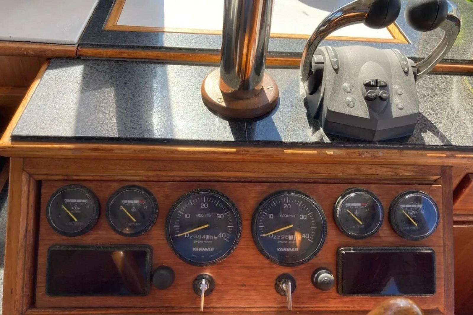 1983 Grand Banks 42 Classic