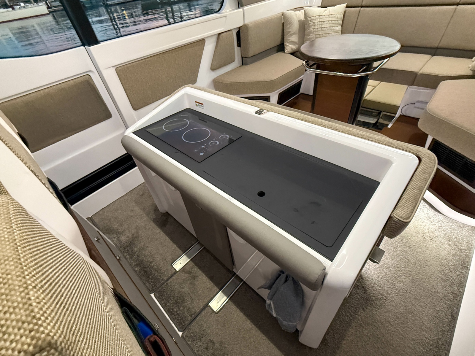 2024 Axopar 45 XC Cross Cabin Aft Cabin