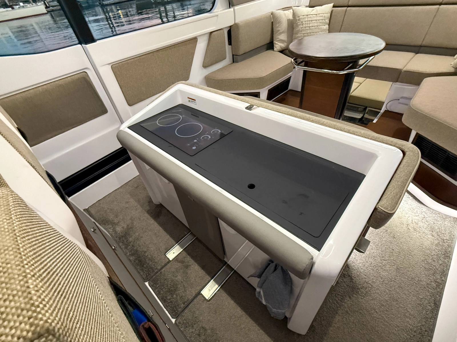 2024 Axopar 45 XC Cross Cabin Aft Cabin