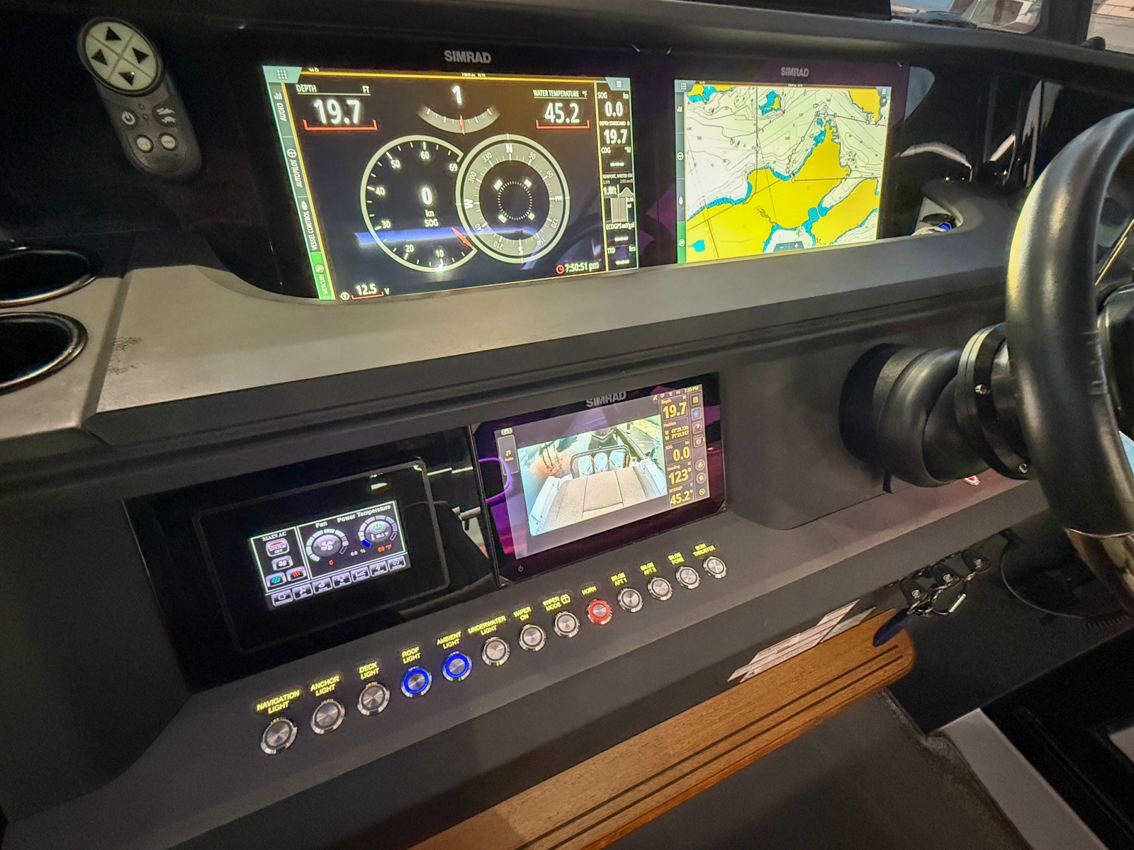 2024 Axopar 45 XC Cross Cabin Aft Cabin
