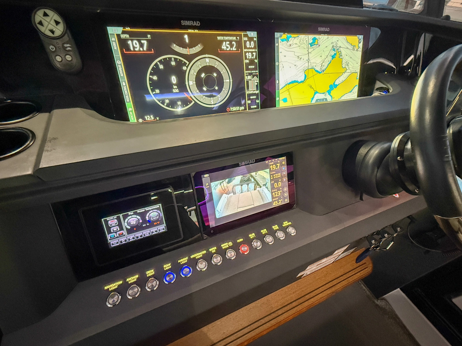 2024 Axopar 45 XC Cross Cabin Aft Cabin