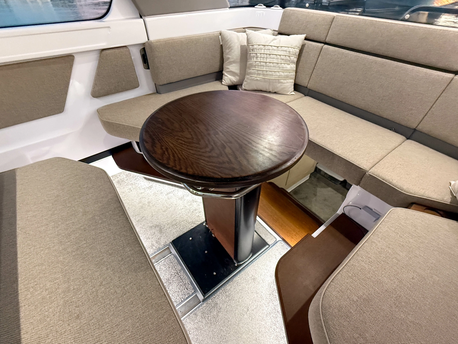 2024 Axopar 45 XC Cross Cabin Aft Cabin