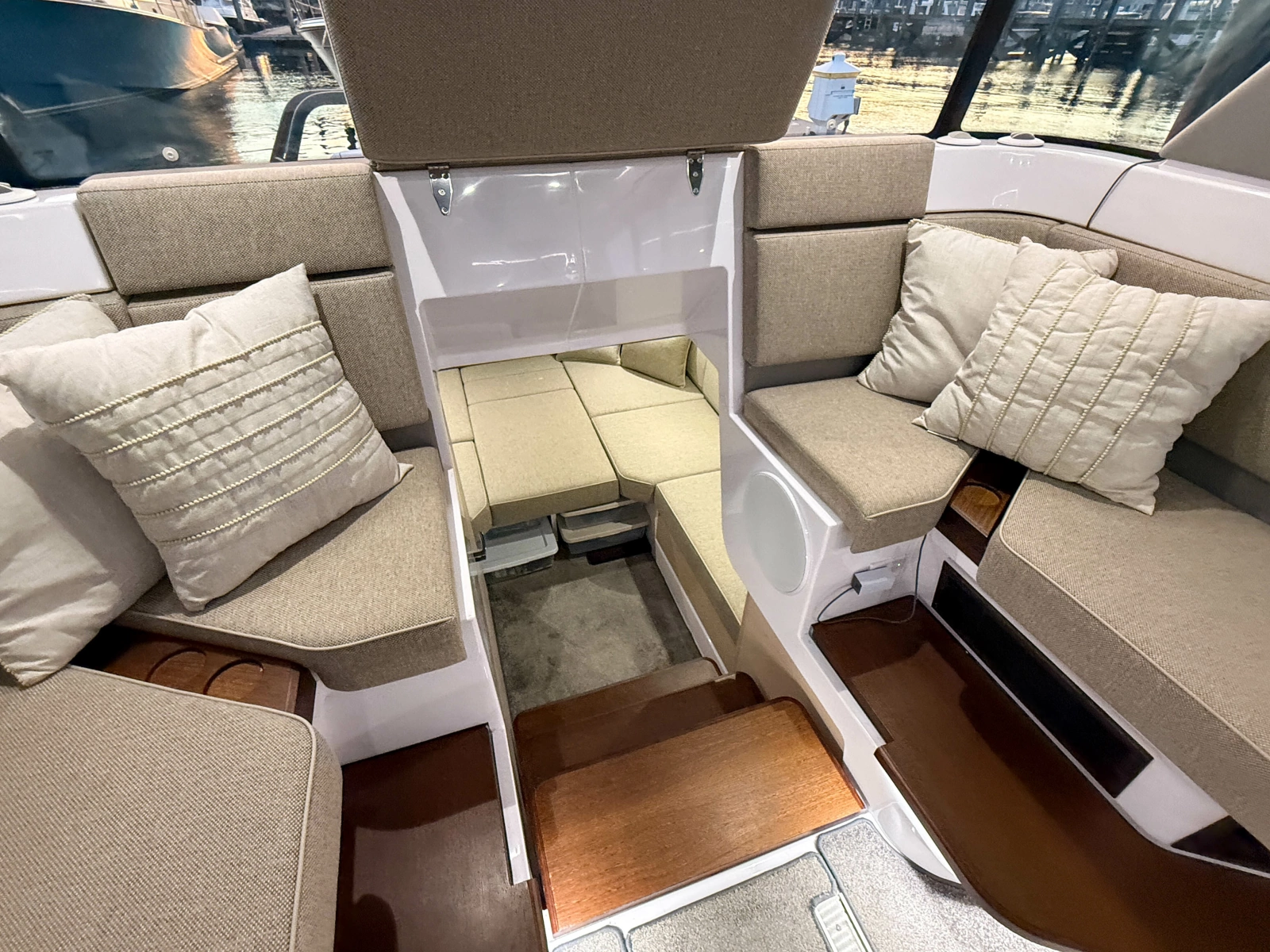 2024 Axopar 45 XC Cross Cabin Aft Cabin