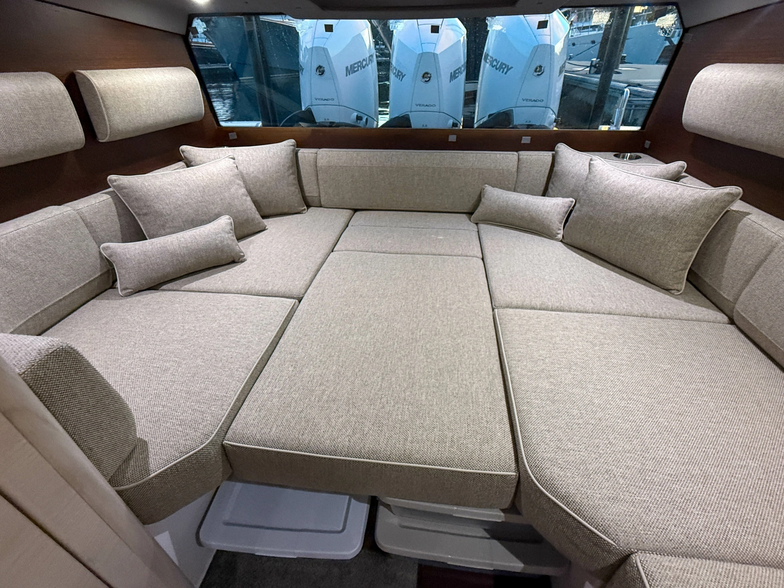 2024 Axopar 45 XC Cross Cabin Aft Cabin