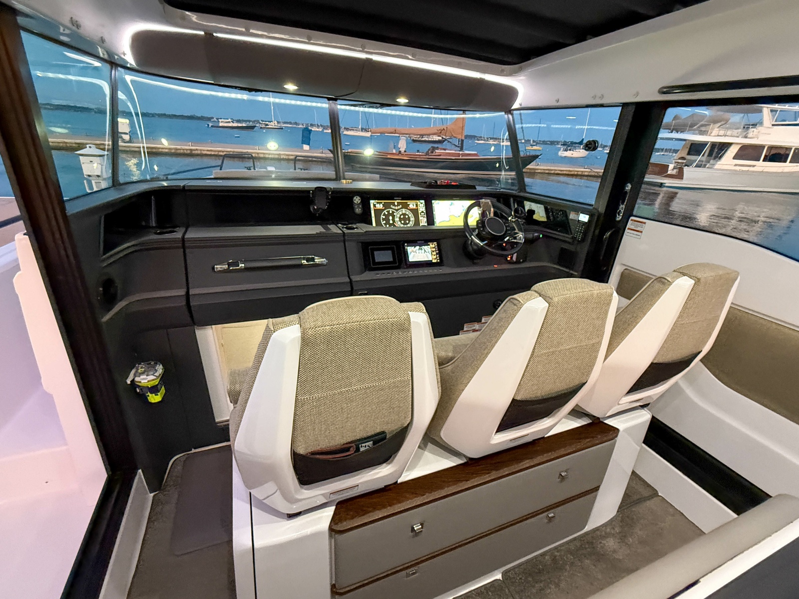 2024 Axopar 45 XC Cross Cabin Aft Cabin