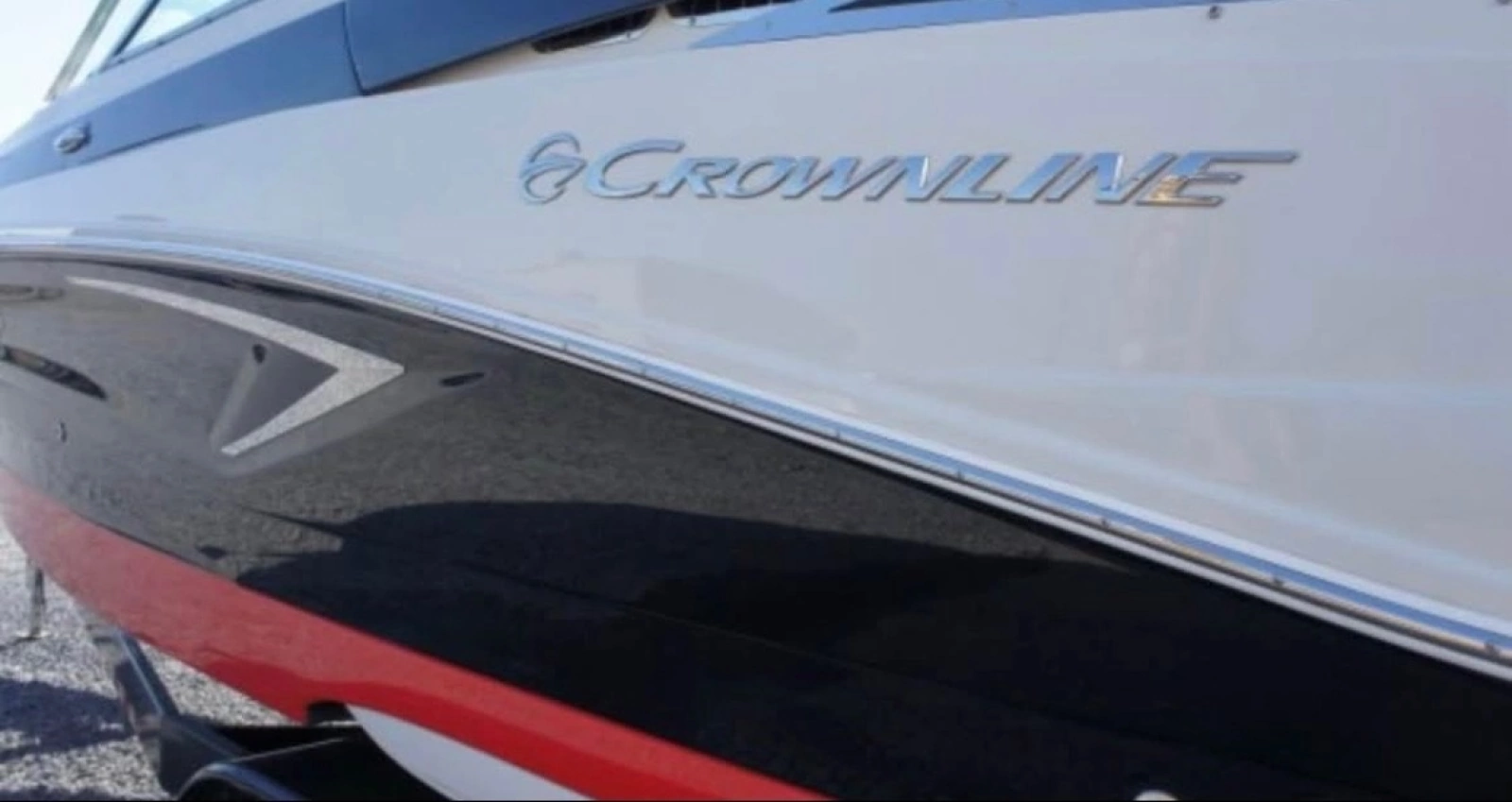 2018 Crownline E30