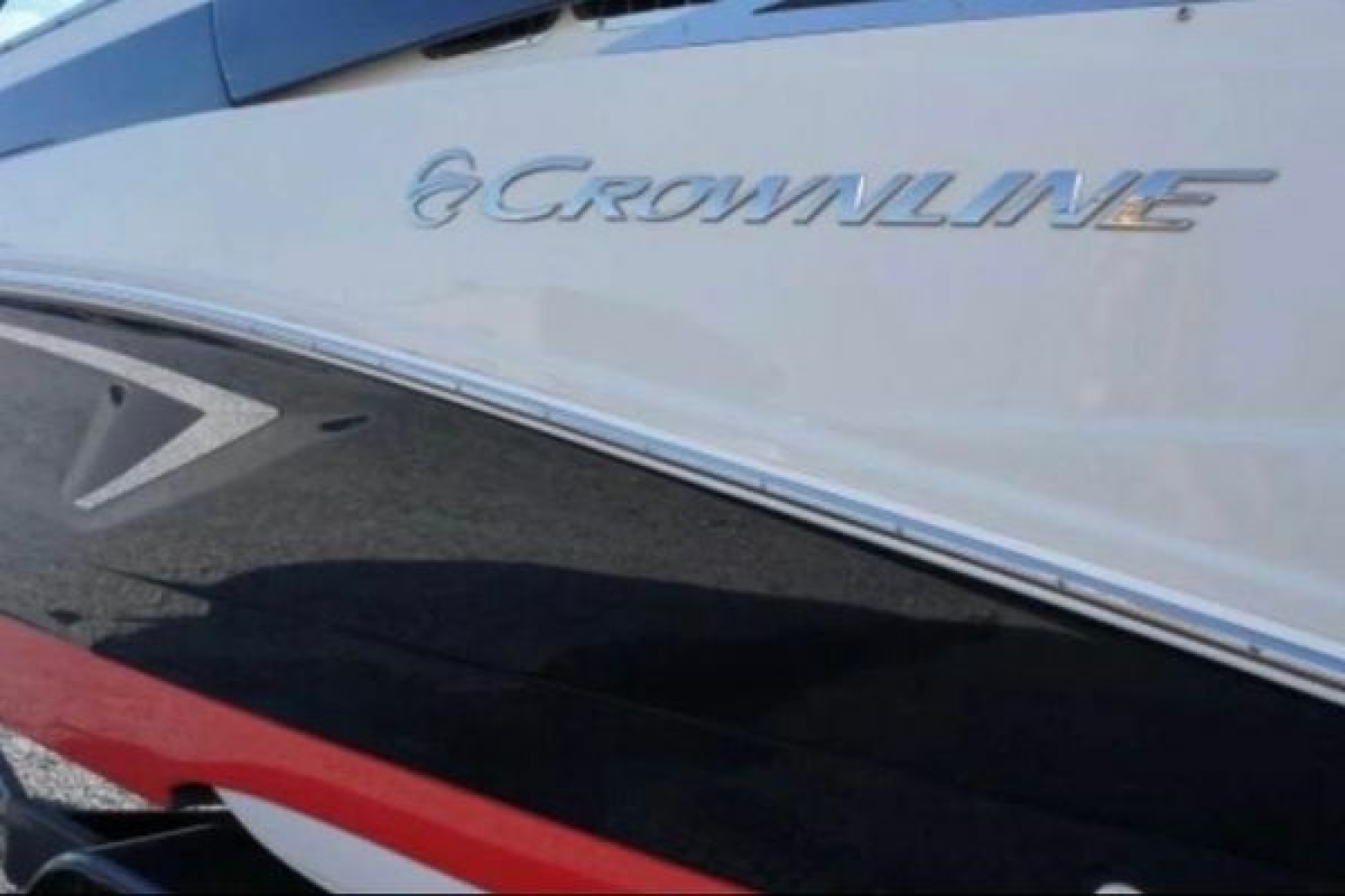 2018 Crownline E30