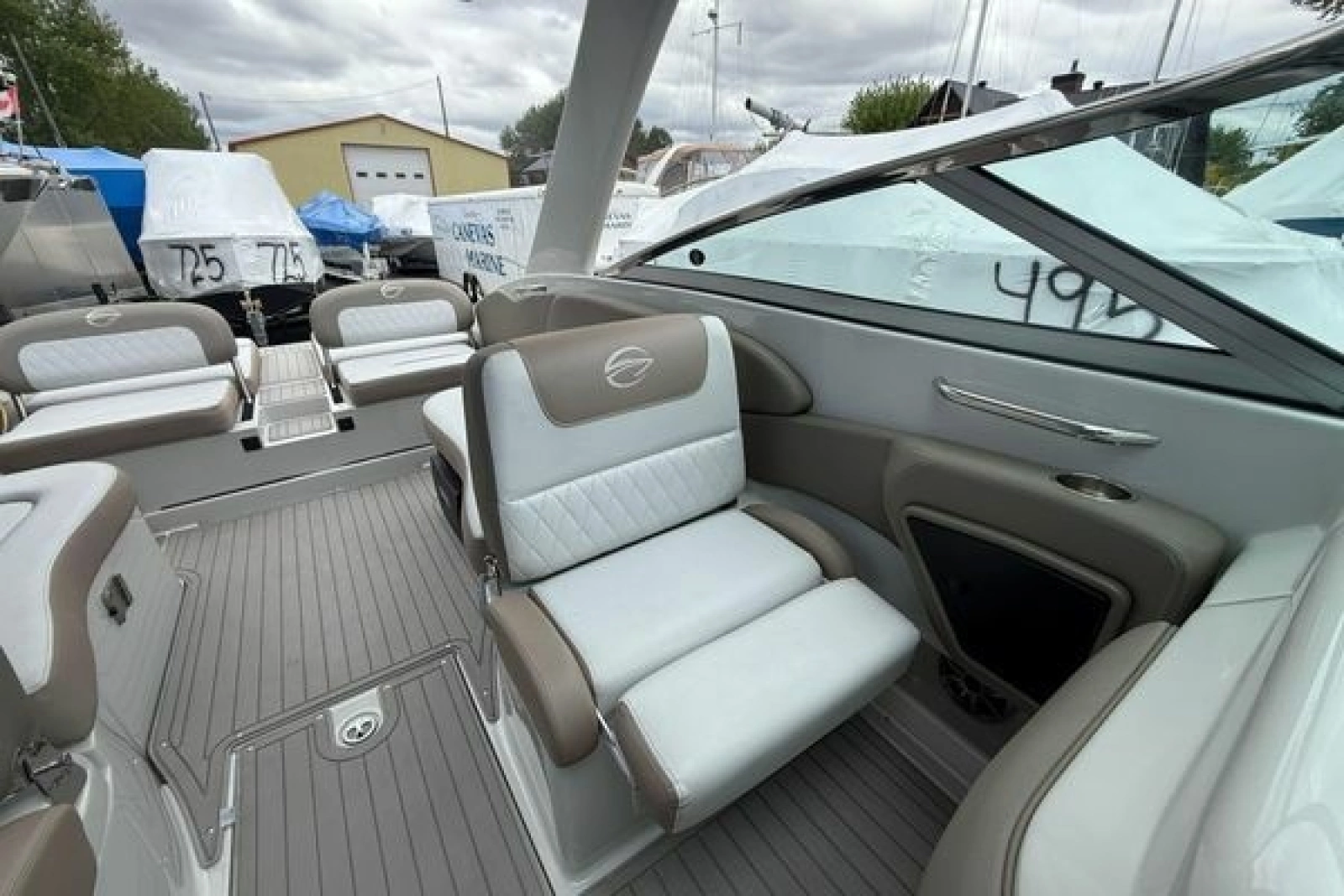 2018 Crownline E30