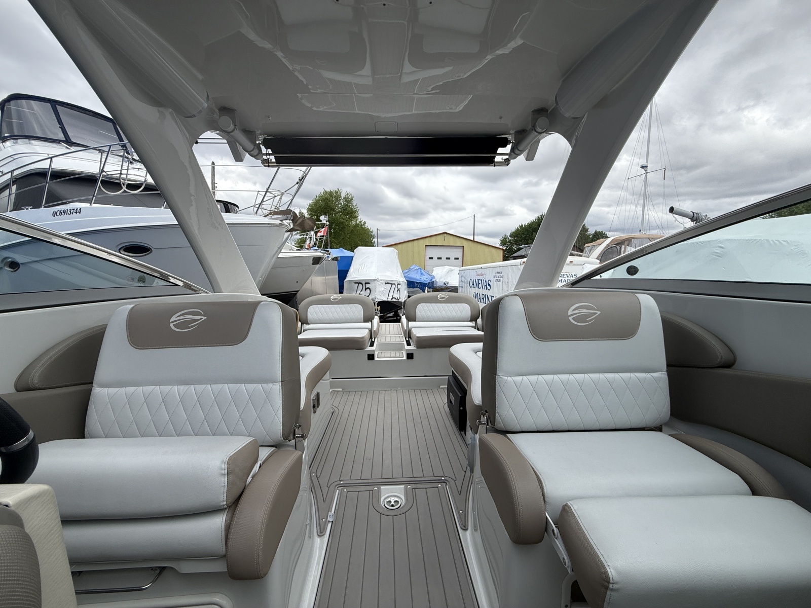 2018 Crownline E30