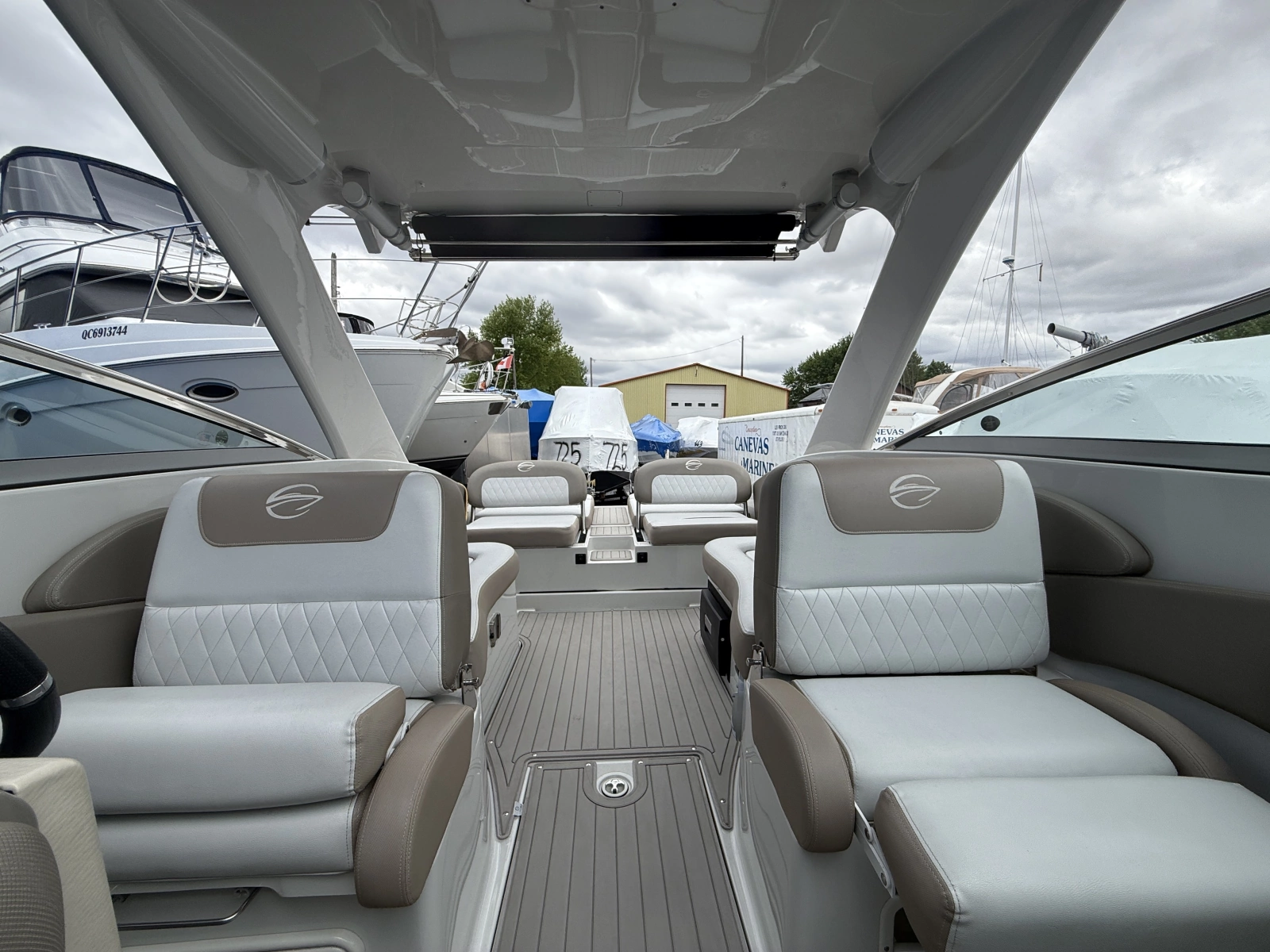 2018 Crownline E30