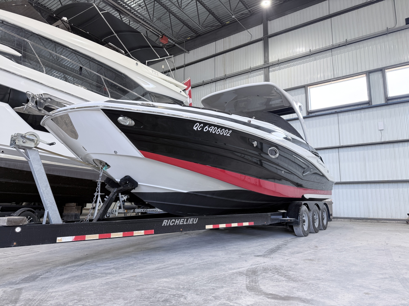 2018 Crownline E30