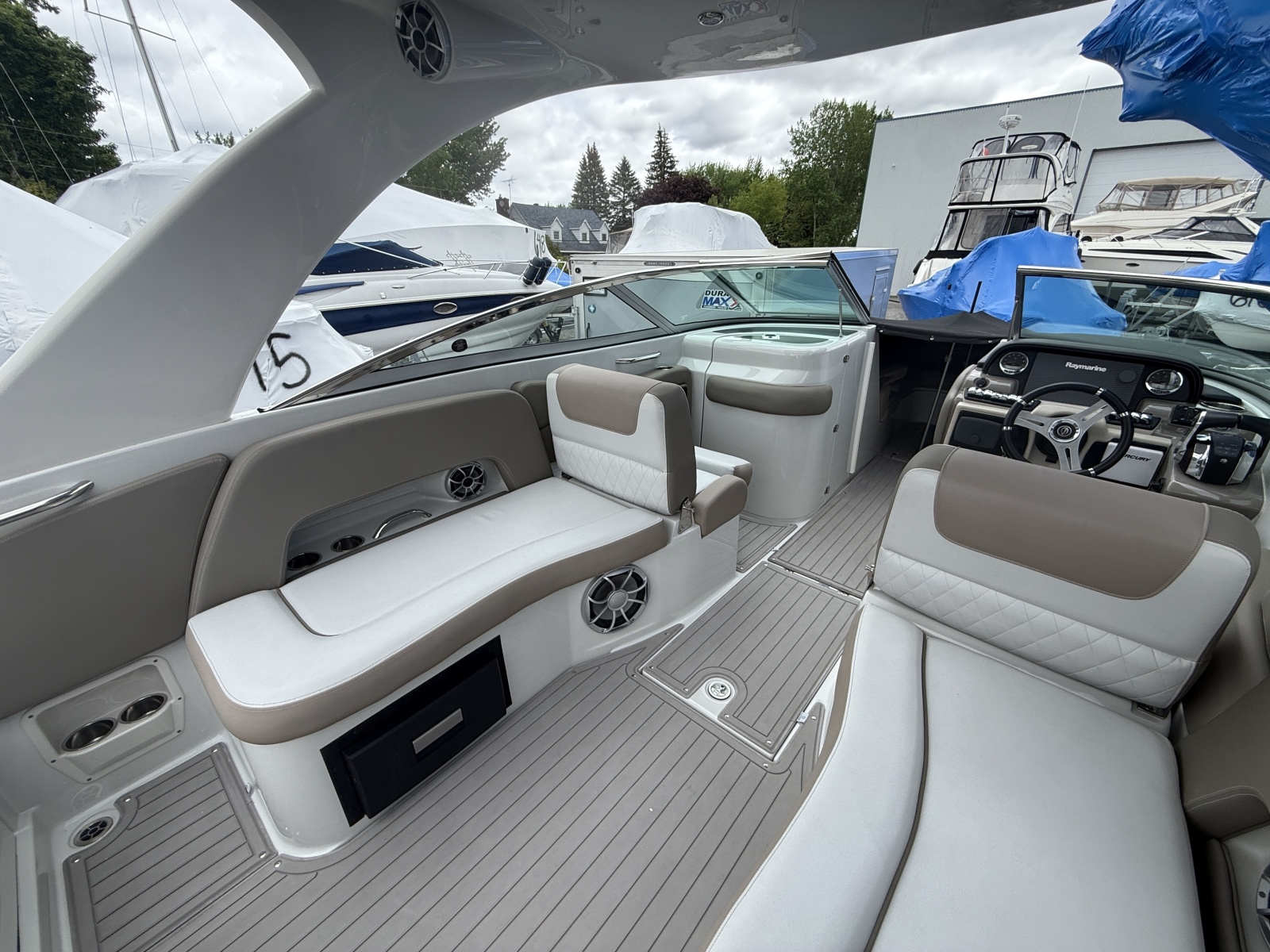 2018 Crownline E30