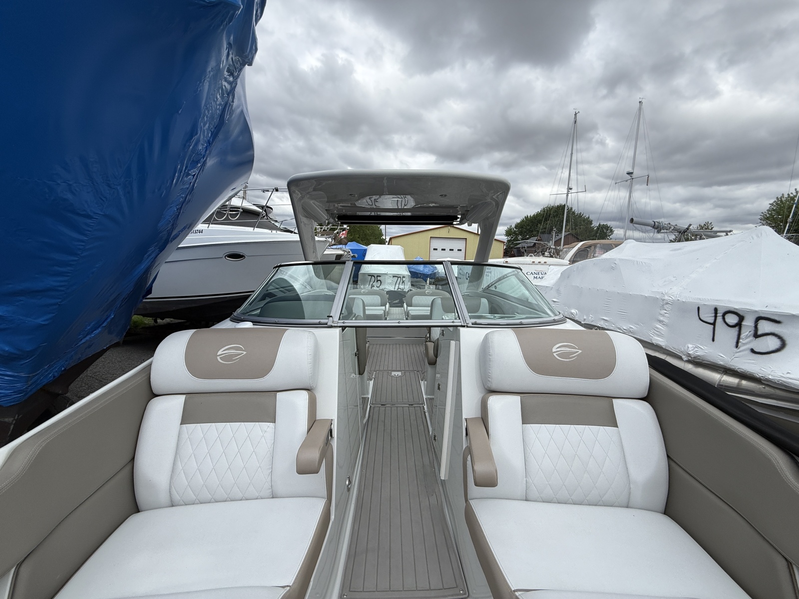 2018 Crownline E30