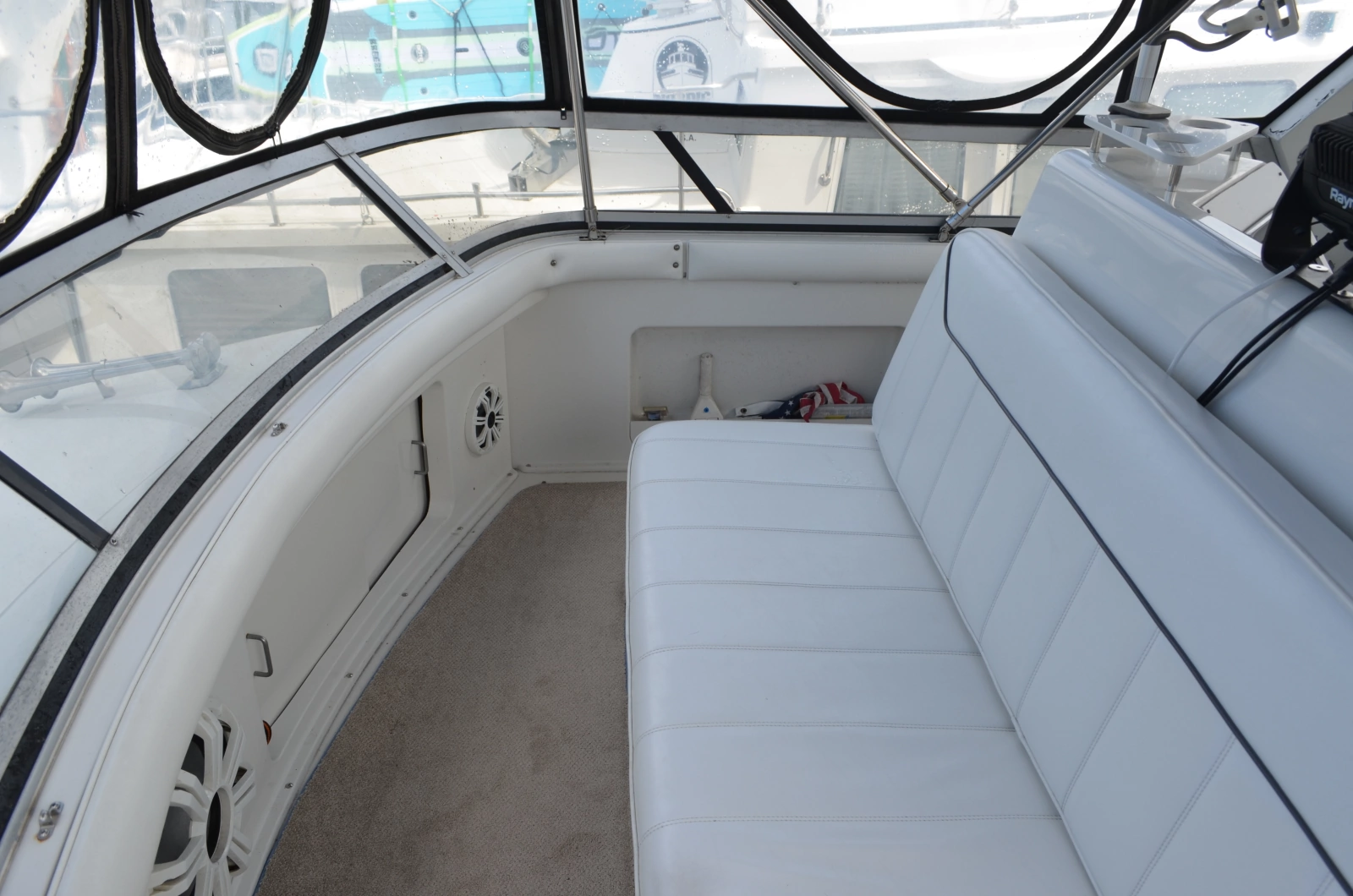 1996 Carver 440 Motor Yacht