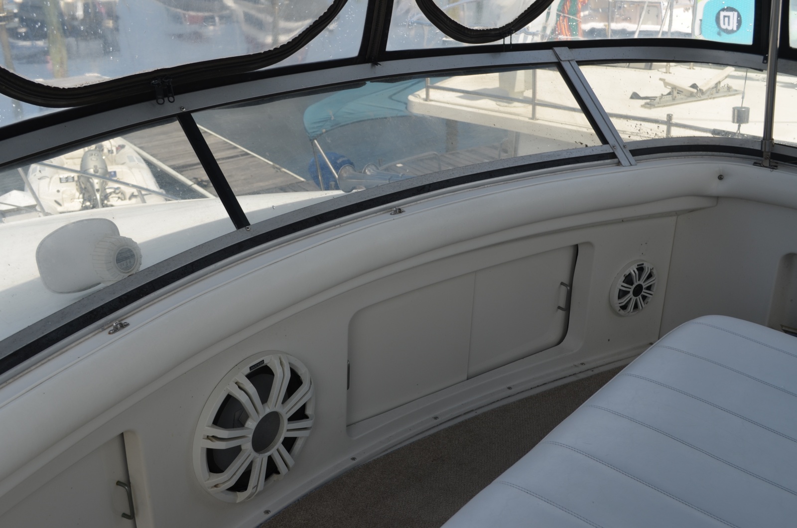 1996 Carver 440 Motor Yacht