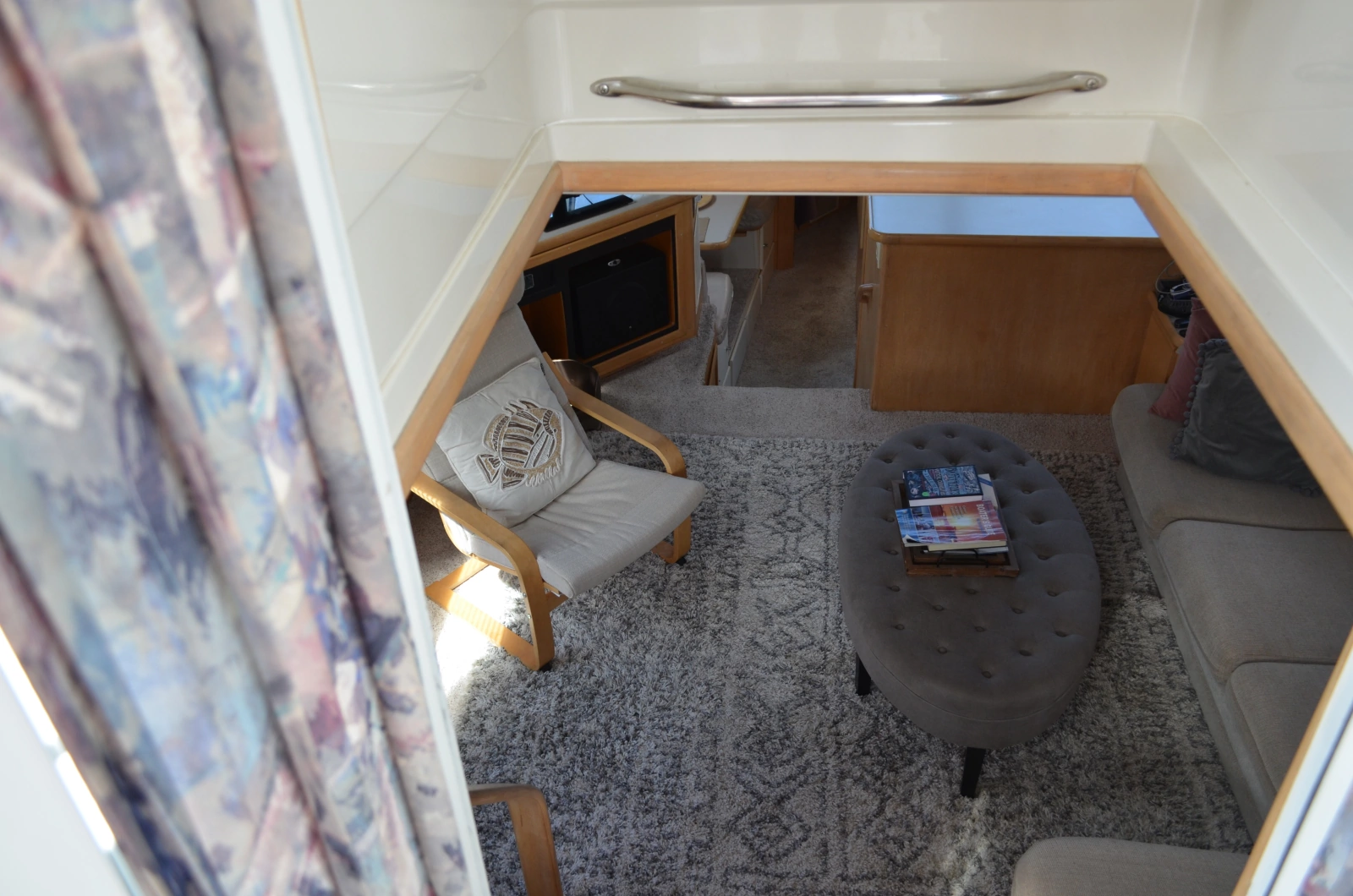 1996 Carver 440 Motor Yacht