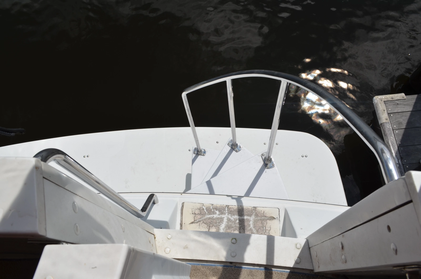 1996 Carver 440 Motor Yacht