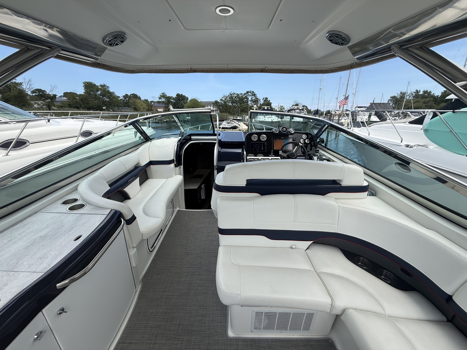2017 Formula 370 Super Sport