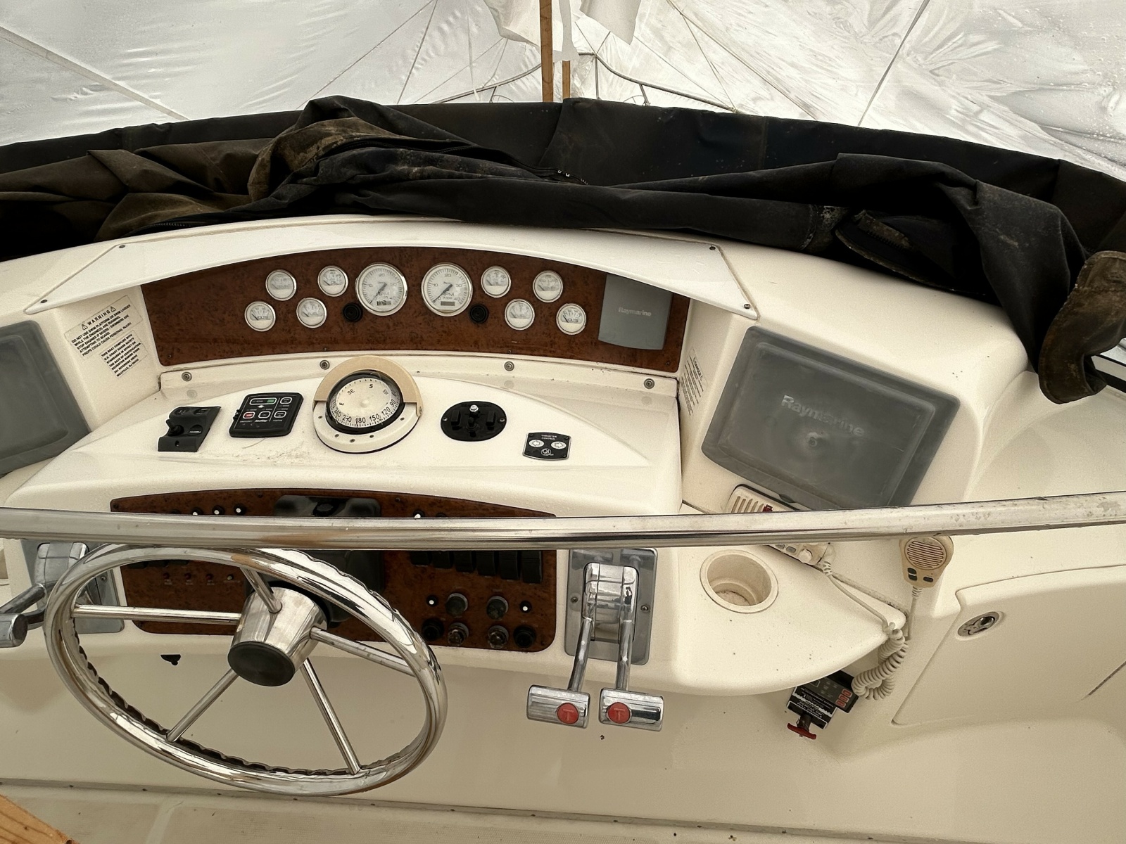 2005 Silverton 39MY