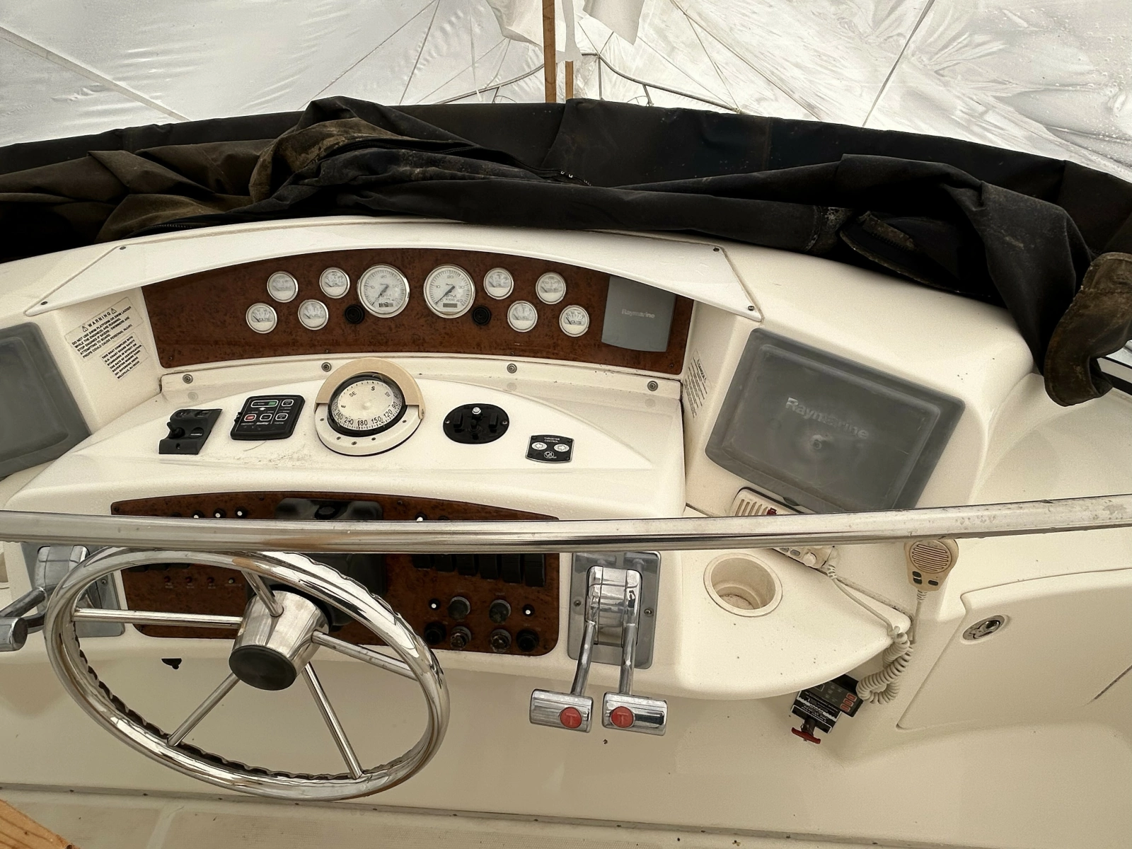 2005 Silverton 39MY