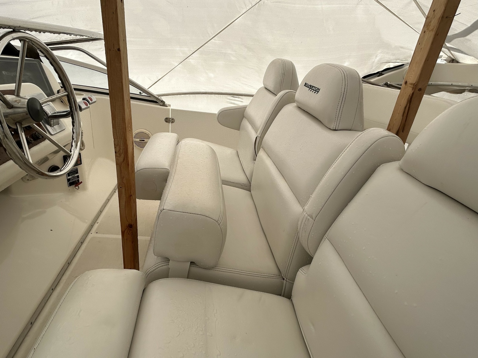 2005 Silverton 39MY