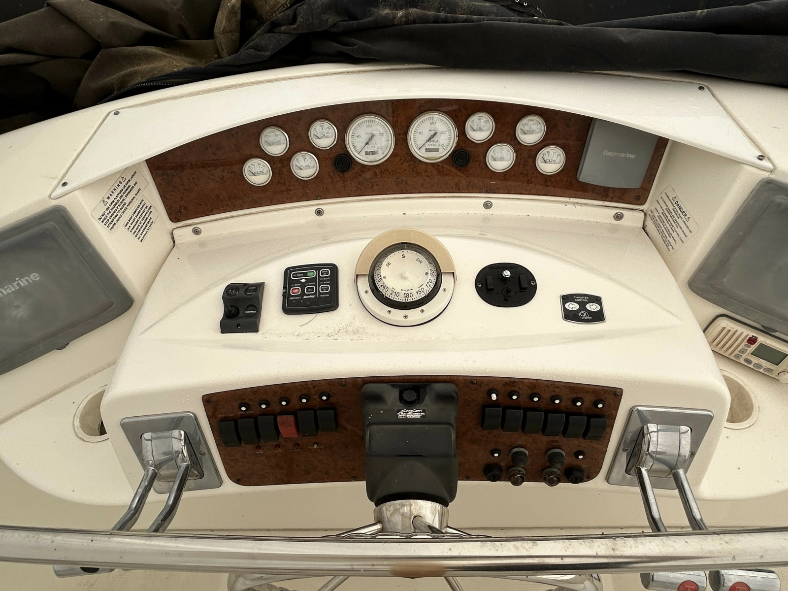 2005 Silverton 39MY